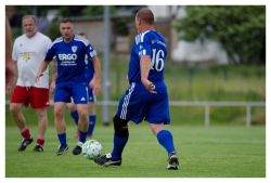 ah_neue_trikots_06